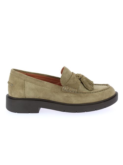 Spherica mocassino da donna in camoscio verde salvia con nappine GEOX | D26QRC00022C3704