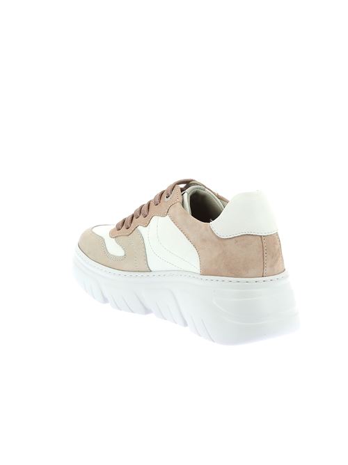 sneakers da donna in pelle bianca, oro e cipria CALLAGHAN | 51809Y