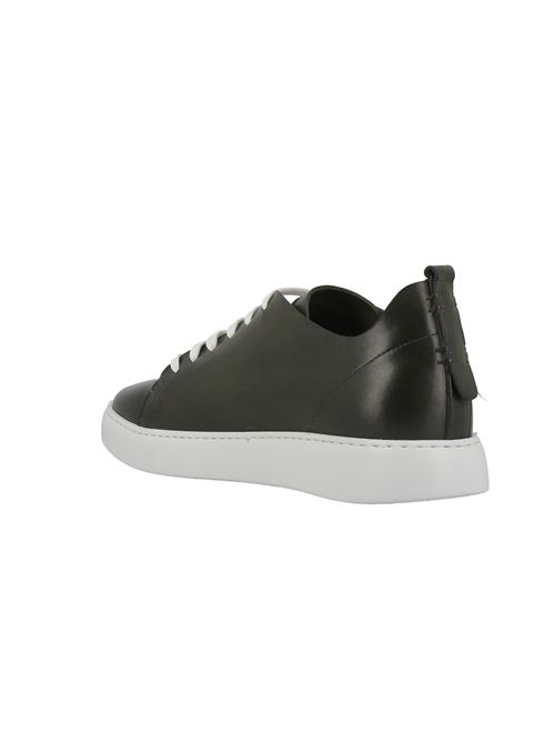 sneakers da uomo in pelle verde scuro BRECOS | 11354Y