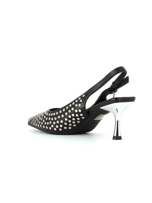 modello Pink decolleté in pelle nera borchiato CULT | CLW388200
